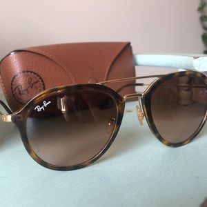 Ray-Ban non-polarized RB4253 Tortoise; Gold
